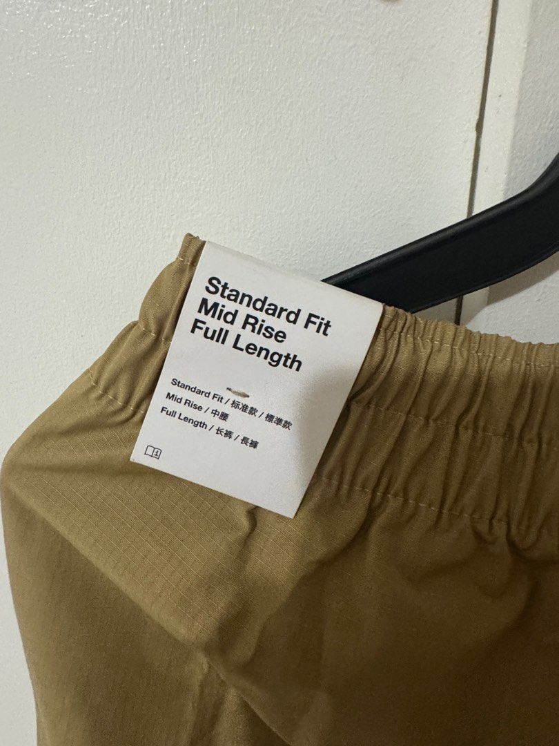 Nike Brown Cargo Pants (Category: Other Bottoms) located in Calumpit. Submitted by scdecluttering (Listing ID 1422201354, Image 3). Description: Brandnew Nike brown cargo pants. Still with tag. Womens large.