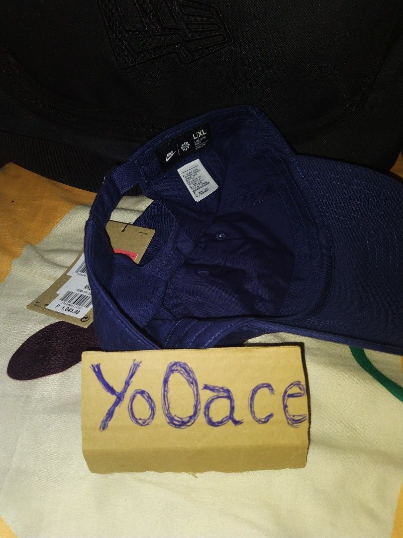 Nike Dadhat L/XL (Category: Caps & Hats) located in Manila. Submitted by Buster_ace (Listing ID 1422125984, Image 2). Description: Nike Dadhat Navy Blue Size Large to Xlarge.