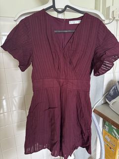 (Category: ) located in . Submitted by wardrobesy (Listing ID 1422125130, Image 1). Description: .