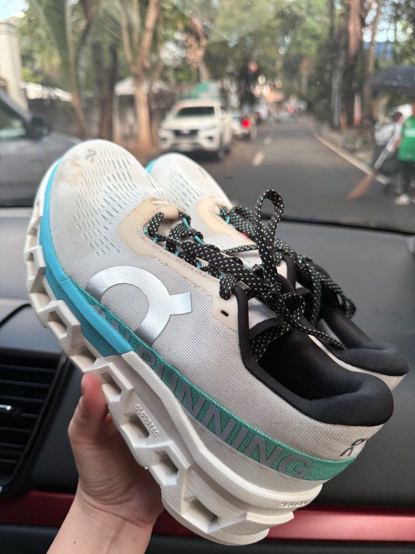 ON CLOUD MONSTER 2 WOMENS (Category: Sneakers) located in Quezon City. Submitted by lovepri (Listing ID 1422089750, Image 1). Description: original from on cloud sm north size us 8 uk 6 womens.