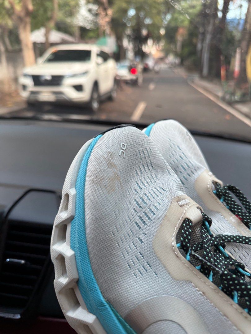 ON CLOUD MONSTER 2 WOMENS (Category: Sneakers) located in Quezon City. Submitted by lovepri (Listing ID 1422089750, Image 2). Description: original from on cloud sm north size us 8 uk 6 womens.