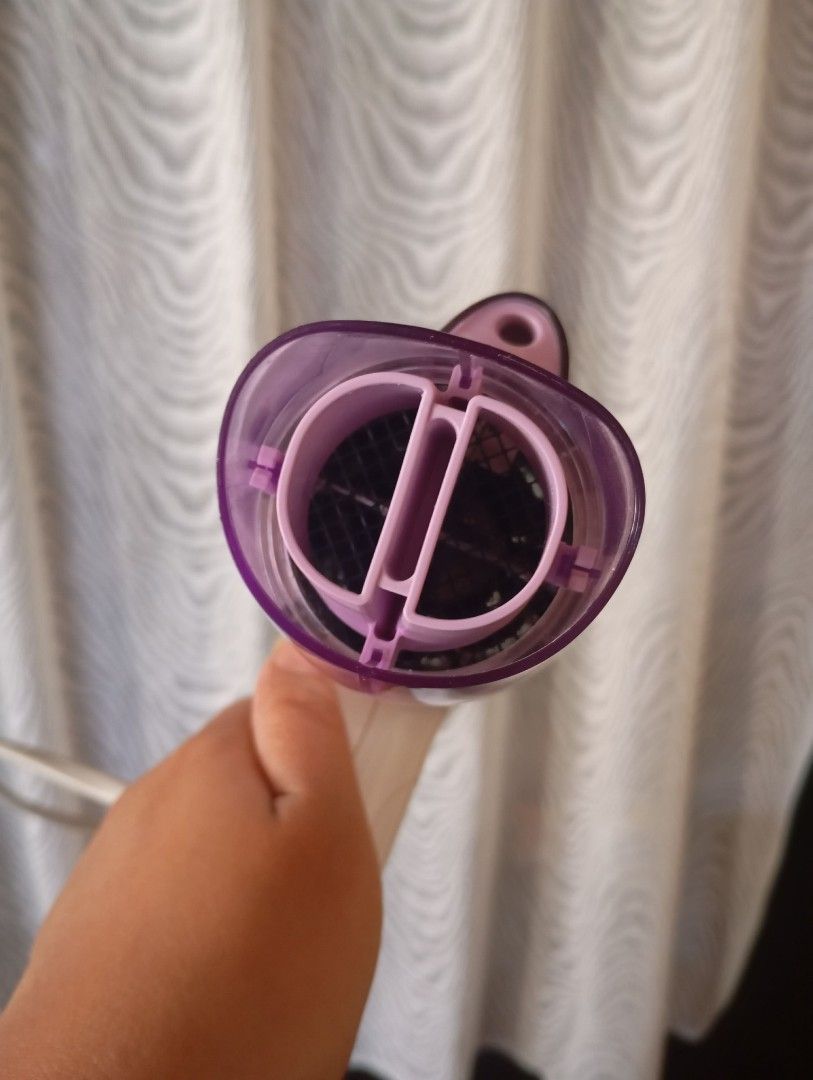 Panasonic blower (Category: Hair) located in Subic. Submitted by bold_ericasantiago (Listing ID 1422088238, Image 2). Description: Panasonic original galing Taiwan Wala box pero all goods pa you can pm me den sa fb +sf no cod GPay mod: Jnt.