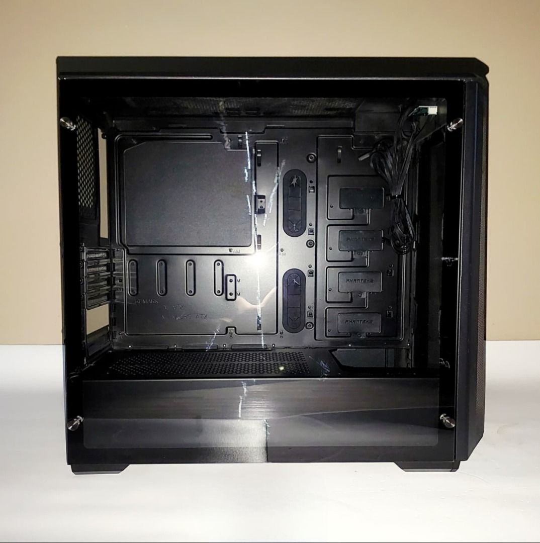 Phanteks Eclipse P400A Mid-Tower Case - Black (Category: Computer Parts) located in Singapore. Submitted by rriko (Listing ID 1422202152, Image 1). Description: - Phanteks Eclipse P400A mid-tower PC case for sale. - Sleek black design. - Mesh front panel for optimal airflow. - Front panel I/O: USB and audio ports. - Ideal for new PC builds or upgrades. - Includes HDD Brackets and accessories. - Fans NOT Included..