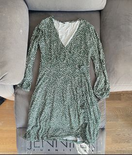 （分類：）位於 。 由 tradymud 提交（商品編號 1422085947，圖片 1）。簡介： 。