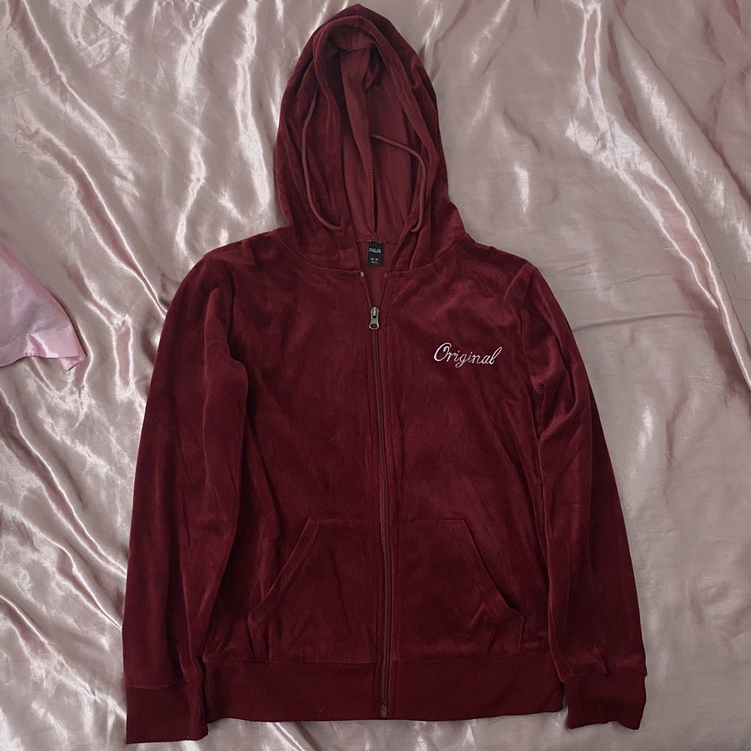 R&B Original Maroon Hoodie (Category: Coats, Jackets and Outerwear) located in Makati City. Submitted by monamichi771 (Listing ID 1422137187, Image 1). Description: - Maroon R&B zip-up hoodie - Features a hood and two front pockets - Embroidered with the word "Original" - UK size 10, equivalent to US size 6 - Made of a soft, velvety material.