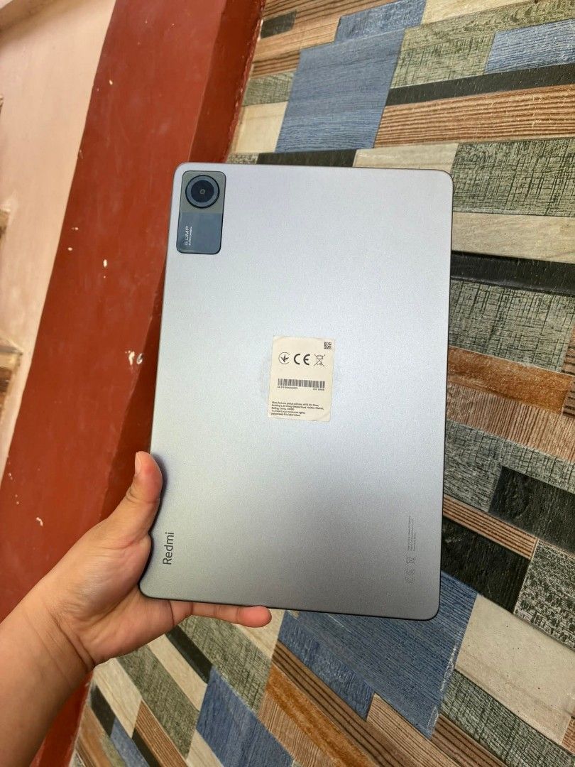 Redmi Pad SE (Category: Android) located in Aliaga. Submitted by kmapparel (Listing ID 1422087830, Image 2). Description: 1st owner brand new nabili.