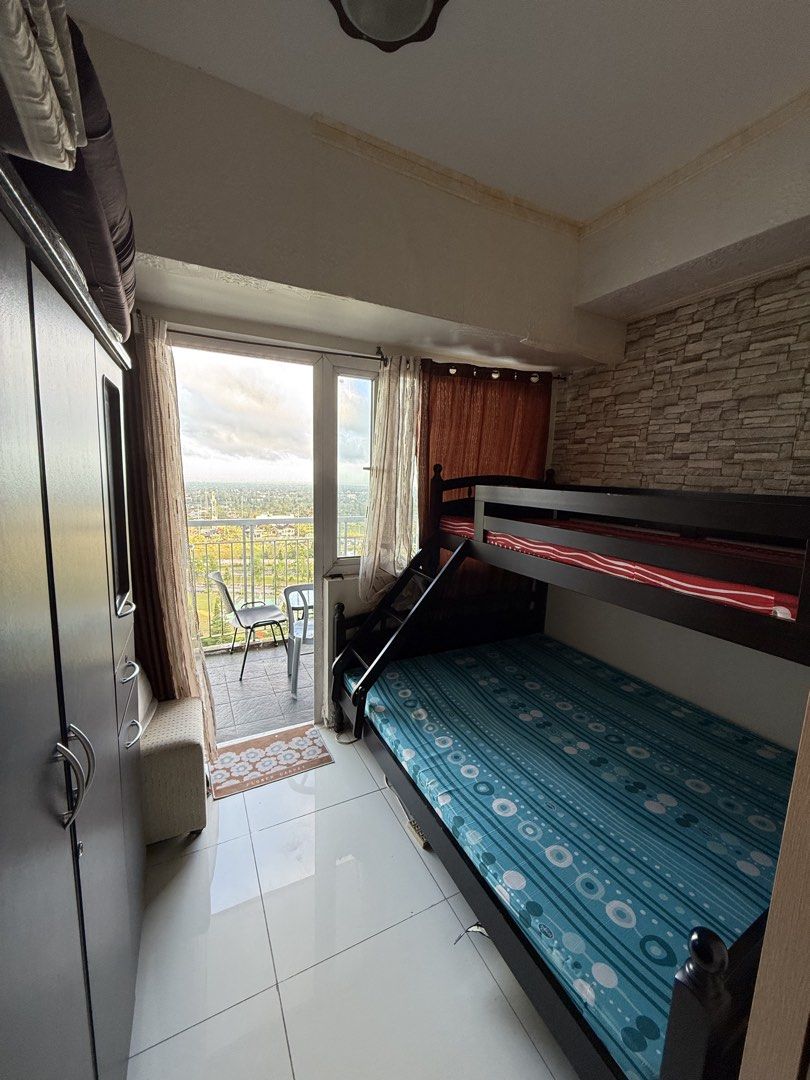 SMDC Wind residences tagaytay condominium (Category: Apartments & Condos) located in Quezon City. Submitted by jmartph (Listing ID 1422107898, Image 3). Description: SMDC Wind residences tagaytay condominium fully furnished with balcony Tower1 🚨 Price: ₱3,500,000 net 🚨 28.2 SQM ✅ high floor unit! ✅ 1 bedroom sliding door, living room, 1 bathroom, kitchen, & balcony ✅ quiet location ✅ beautiful back facing view (refer to second clean title fully