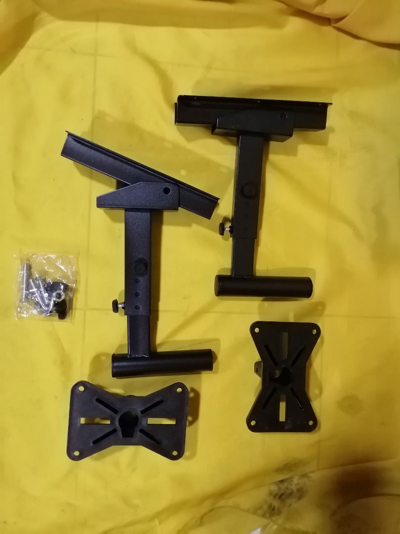 Speaker wall mount bracket (Category: Soundbars, Speakers & Amplifiers) located in Quezon City. Submitted by newwhale.f1c027 (Listing ID 1422232920, Image 1). Description: P700 pares heavy duty metal speakers wall mount bracket Brandnew pick up Lagro fairview Q.C. or via delivery lalamove rider po. Delivery fee sagot po ni buyer. More item for sale.. like or follow my page #BSAonlinestore.