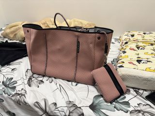 （分類：）位於 。 由 jackychan11894 提交（商品編號 1422221113，圖片 1）。簡介： 。