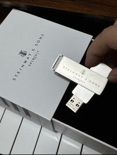 （分類：）位於 。 由 steinwayatelier 提交（商品編號 1422117920，圖片 1）。簡介： 。