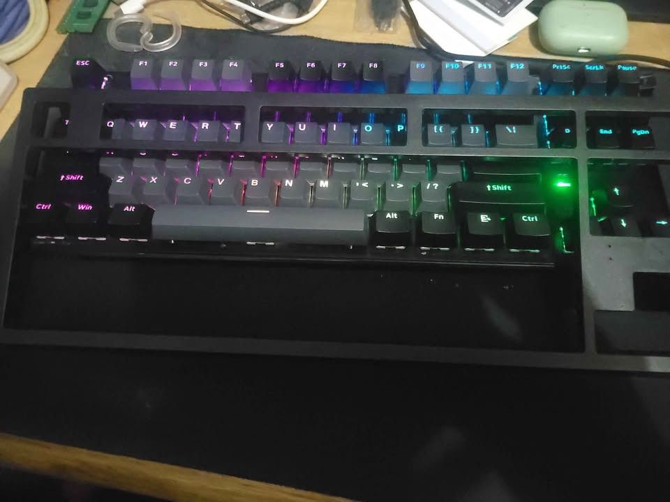 Tecware Phantom+ Elite 87 (Category: Computer Keyboard) located in La Trinidad. Submitted by .crimson. (Listing ID 1422202504, Image 3). Description: Untested, selling as is where is so buy at your own risk but still negotiable RFS: Decluttering, no longer have a pc Keyboard only, no cables or dongle Can send pics/sound test if requested La Trinidad/Baguio for meetup LBC/Lalamove for shipping .