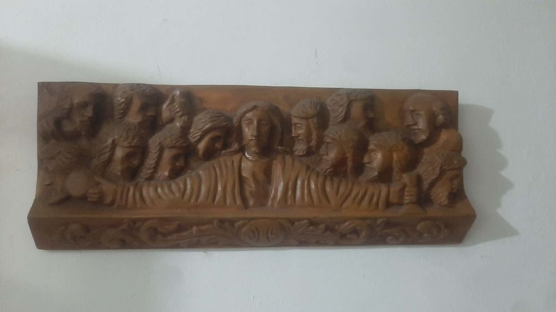 The Last Supper (Category: Wall Decor) located in Tuguegarao City. Submitted by nobleflower_bb6691 (Listing ID 1422173227, Image 1). Description: - Intricately carved wooden depiction of The Last Supper. - Features detailed figures and design. - Crafted from wood with a warm, natural finish. - Ideal for home decor or as a religious art piece..