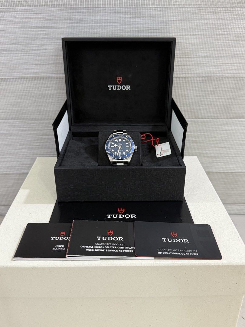 Tudor Black Bay 58 Smurf Blue (Category: Luxury Watches) located in Las Pinas. Submitted by cnp2021 (Listing ID 1422178528, Image 1). Description: USED TUDOR BLACK BAY 58 SMURF M79030 - Year 2022 Complete inclusion with tags Mint condition - 9.8/10 Bank transfer/Layaway 🏷️ : Php 148888 📍: Las Pinas DM us for inquiries @kicksntech.