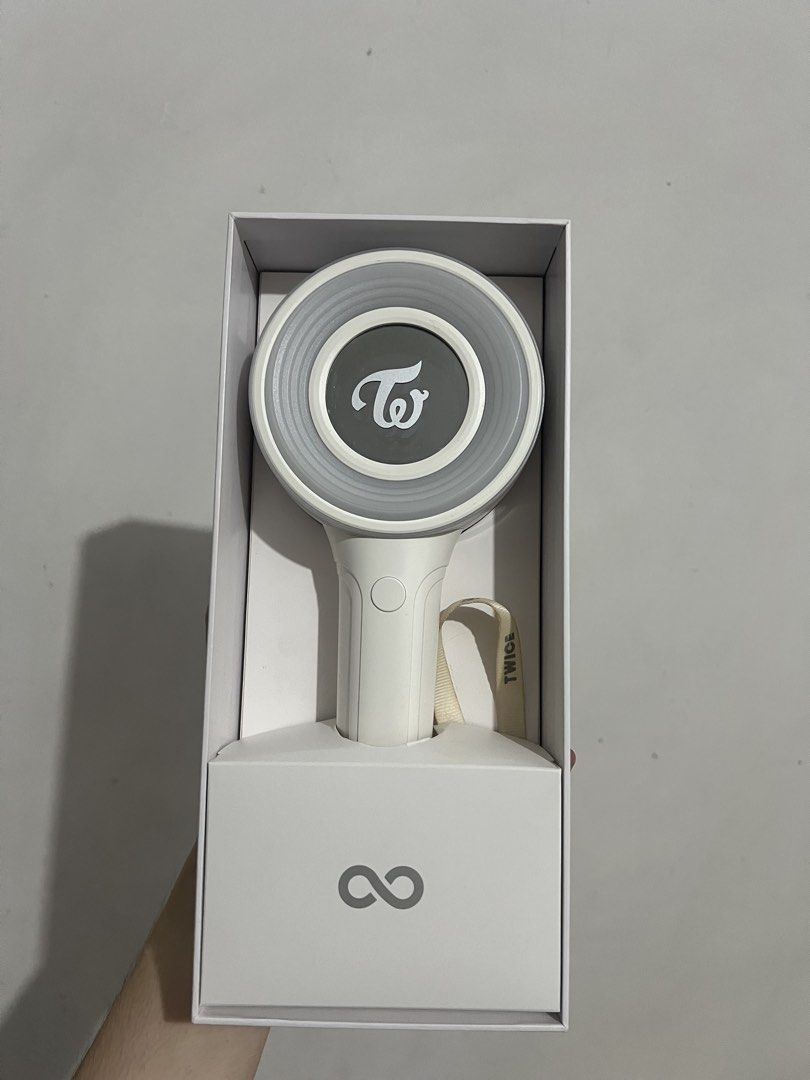 TWICE Candybong ∞ Lightstick version 3 (Category: K-Wave Merchandise) located in Quezon City. Submitted by xsayel (Listing ID 1422089085, Image 1). Description: Twice lightstick version 3 unsealed no issues mint condition, complete inclusions Last price posted !!! can JNT weekdends Lalamove weekdays Loc Del Monte QC .