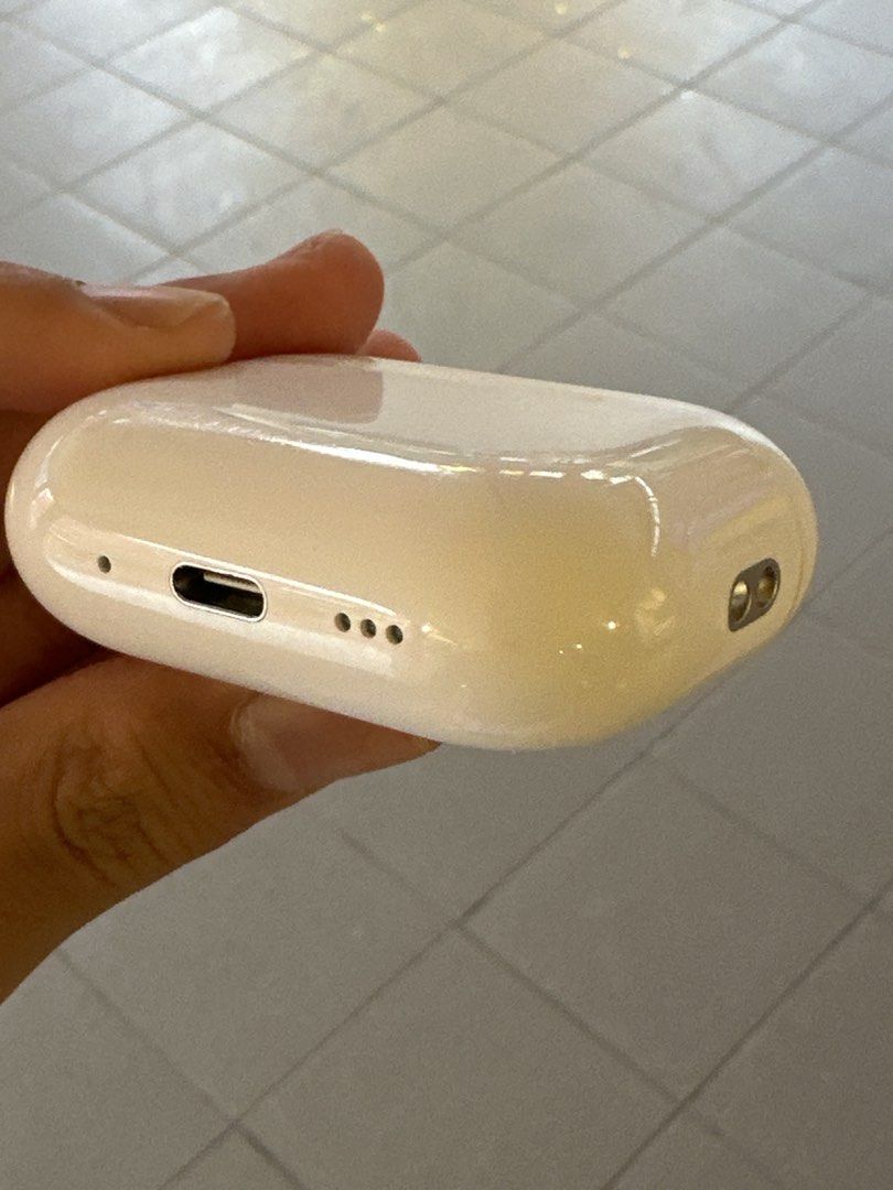  AirPods Pro 3 Charging Case65561393808899112