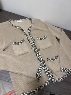 （分類：）位於 。 由 cchanell 提交（商品編號 1422334661，圖片 1）。簡介： 。