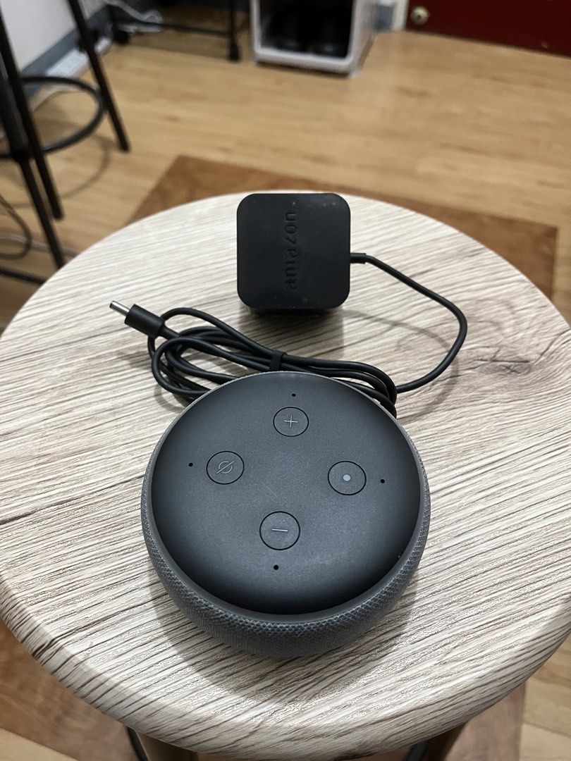 Amazon Echo Dot (3rd Gen) (Category: Soundbars, Speakers & Amplifiers) located in San Pedro. Submitted by quickfalcon-35aa (Listing ID 1422311964, Image 1). Description: Deregistered Echo Dot 3rd Gen for sale Ready for its new owner Negotiable! DM your offers! RFS: Upgrade to Echo Show Meeteups within Pacita, San Pedro, Laguna.