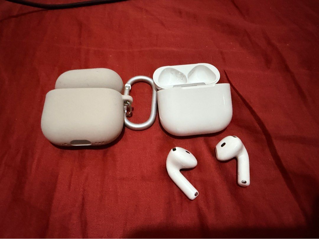 Apple Airpods 4 with ANC 100% original (Category: Earphones) located in Paranaque City. Submitted by hannah.agupit (Listing ID 1422251444, Image 1). Description: Unit with case and cable for charging 💯 original/authentic No issues Ready to use.