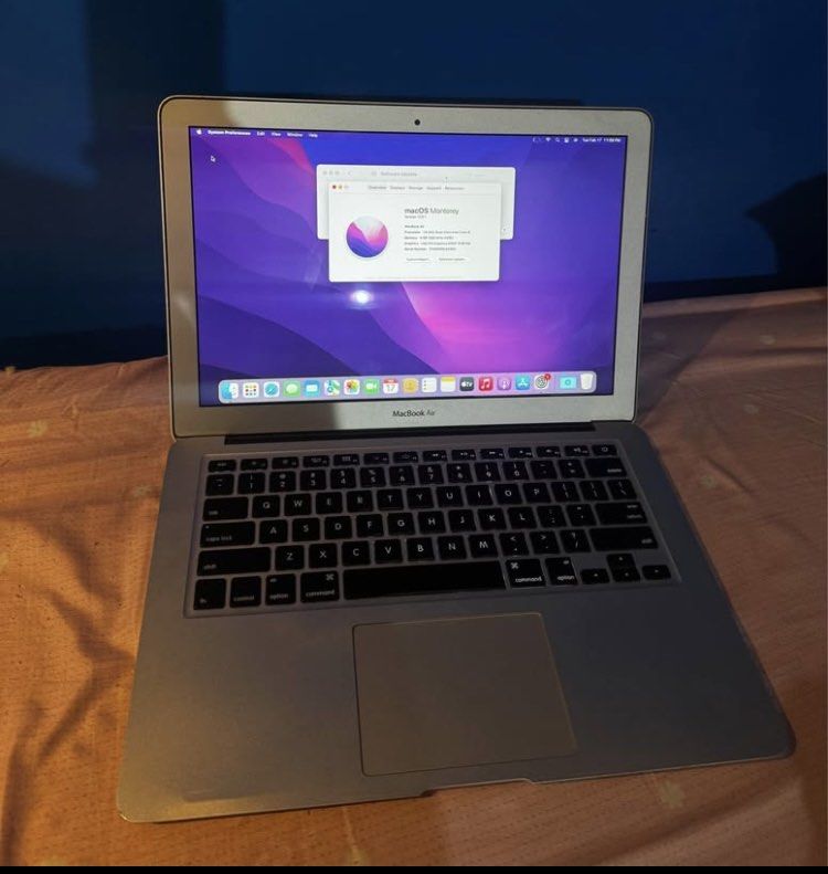 Apple MacBook Air (Category: Laptops & Notebooks) located in Manila. Submitted by micahozawa58156 (Listing ID 1422236587, Image 3). Description: Rush paunahan lang MacBook air Specs nasa pic na Honest issue Dents nasa pic.