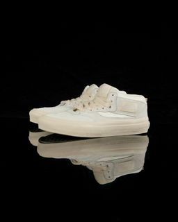 (Category: ) located in . Submitted by fashion.luxe (Listing ID 1422270788, Image 1). Description: .