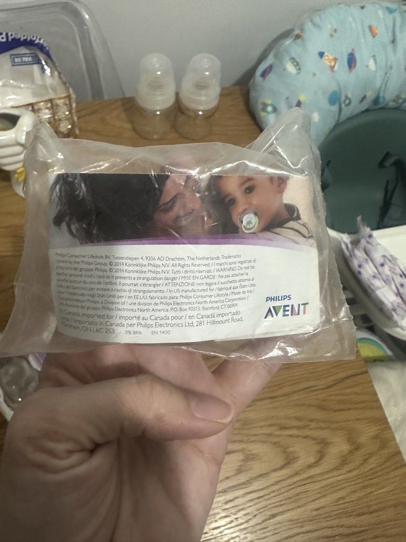 Avent pacifier (Category: Soothers & Pacifiers) located in San Juan City. Submitted by Epsspee (Listing ID 1422318980, Image 2). Description: .