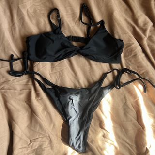 (Category: ) located in . Submitted by chescak3 (Listing ID 1422290922, Image 1). Description: .