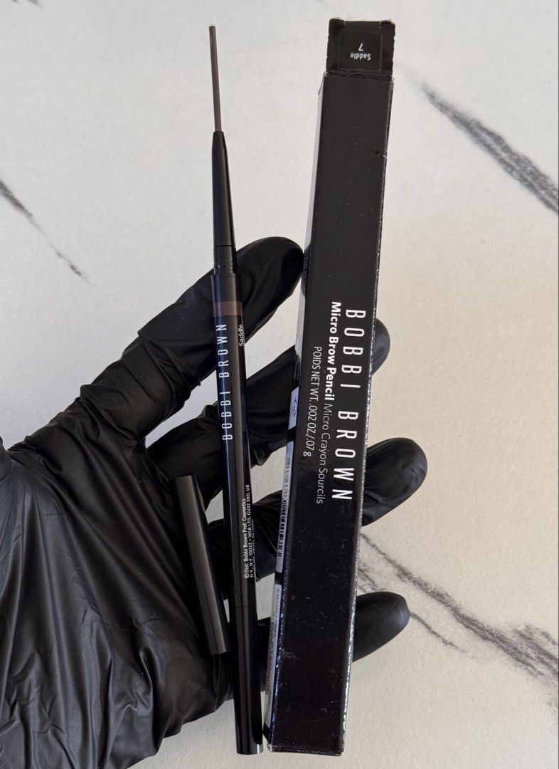 Bobbi Brown Micro Brow Pencil Full Size (Category: Makeup) located in Batangas. Submitted by maria0808 (Listing ID 1422381777, Image 1). Description: 🧡Shade: Saddle.