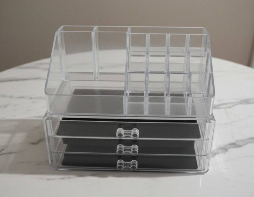 Clear Acrylic Makeup Organizer with Drawers (Category: Makeup) located in Dasmarinas. Submitted by swiftee-17 (Listing ID 1422241209, Image 1). Description: - Clear acrylic makeup organizer - Top section: slots for brushes & lipsticks - 3 drawers for storage - Transparent design for easy visibility - Stylish and practical makeup storage solution.