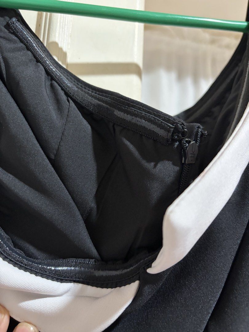 Commense Black and White Pleated Dress (Category: Dresses) located in Batangas. Submitted by fmndz (Listing ID 1422358944, Image 3). Description: Worn once Bust 14.5” can stretch up to 16.5 Waist 13” can stretch up to 14”.