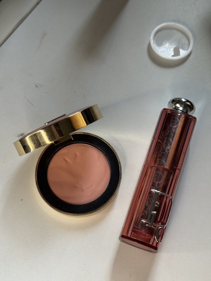 Dior rosy glow - rosewood (Category: Makeup) located in Manila. Submitted by chai.latte_772 (Listing ID 1422300328, Image 2). Description: Wysiwyg 90% No box Always used with sanitizes brush Rfs: i reach for patrick ta more.