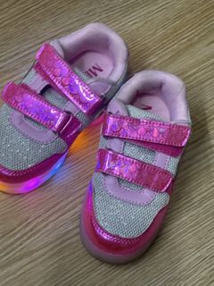 (Category: ) located in . Submitted by wokingmomdeclutter (Listing ID 1422284278, Image 1). Description: .