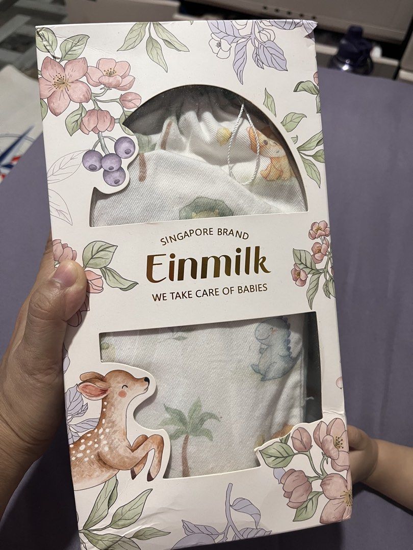 Einmilk Cotton Carrier (Category: Carriers & Slings) located in San Jose del Monte. Submitted by ayezafmb (Listing ID 1422352440, Image 3). Description: Almost new. Very comfy carrier for baby. Easy to use. Just needs to wash as matagal nastock. With box pa and bag,”. Bought at 800..
