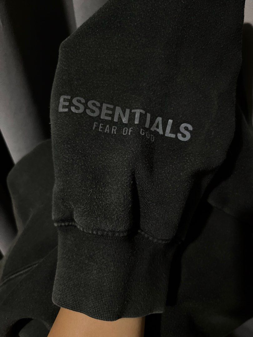Fear of God Essentials Pullover Crewneck 'Strech Limo' (Category: Coats, Jackets and Outerwear) located in Cavite. Submitted by starrzone.ph (Listing ID 1422377333, Image 2). Description: Fear of God Essentials Pullover Crewneck ‘Strech Limo’ Size on Tag - XL 28 x 27.5 ₱3000 only Laundry washed and ready to wear! Free delivery around imus cavite +₱100 shipping fee nationwide.
