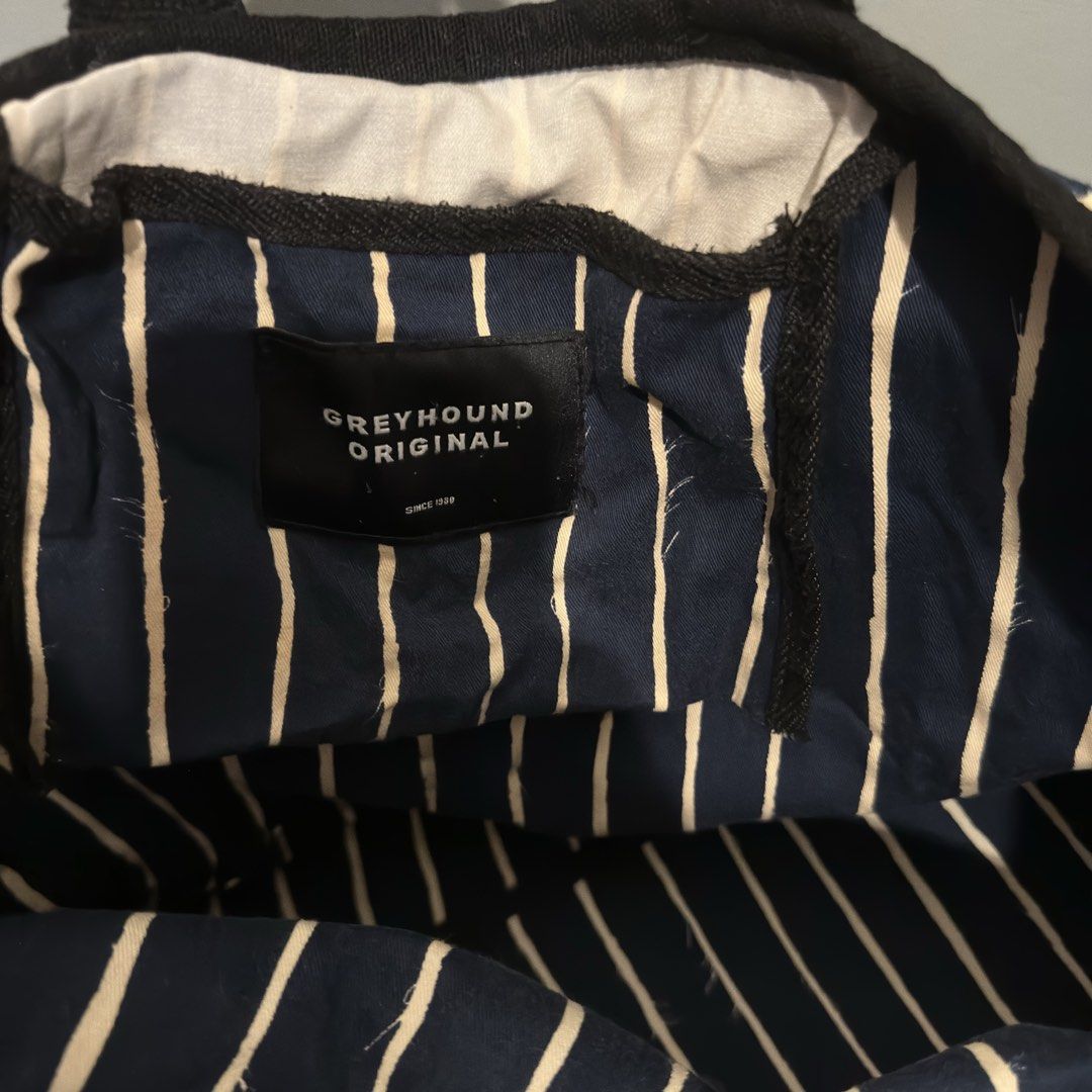 Greyhound Tote Bag (Category: Luxury Bags & Wallets) located in Imus. Submitted by jhsbdo (Listing ID 1422265822, Image 3). Description: Greyhound Tote Bag Price is still negotiable.