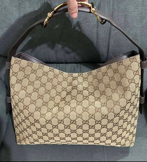 (Category: ) located in . Submitted by luxxechic (Listing ID 1422281825, Image 1). Description: .