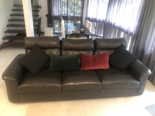 (Category: ) located in . Submitted by remo2022 (Listing ID 1422363252, Image 1). Description: .