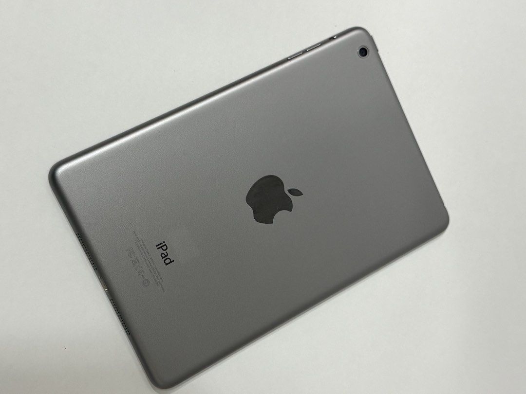 iPad Mini 1st Generation (2012) 16gb (Category: iPad) located in Manila. Submitted by woofang (Listing ID 1422360543, Image 2). Description: Specifications • 16GB storage • Space Gray • Wi-Fi only model • With headphone jack and Lightning connector Condition • Gently used • No scratches, cracks, or dents on the screen or body • Well cared for Includes ✅ iPad Mini (1st Gen) ✅ Original box with papers.