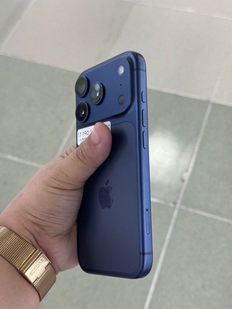 Iphone 17 Pro 1TB 100% batt FU NTC No issue (Category: iPhone 17 Series) located in San Juan City. Submitted by javedsgadgetshop (Listing ID 1422348494, Image 3). Description: INSTALLMENT OPTIONS : SPAY LATER / GGIVES / CREDIT CARD! WE BUY AND SELL SO PWEDE MAGBINTA OR SWAP ! Quick Specs : 💵 Iphone 17 Pro •1TB •NTC Variant •100% batt health •Factory Unlock •98% Smoothness •No hidden issue | No Repaired •100% Authentic | Not Refurbished •w/ OEM C