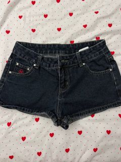 (Category: ) located in . Submitted by blueicetea (Listing ID 1422251191, Image 1). Description: .