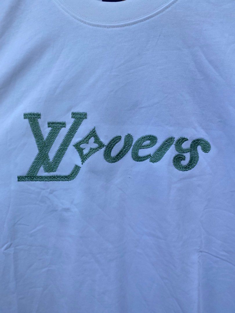 Louis vuitton (Category: Luxury Apparel) located in Villasis. Submitted by jbloots10 (Listing ID 1422366629, Image 2). Description: Louis vuitton tee embroidered W 21 L 27 Medium to large 10/10 overall Complete tags No flaws.