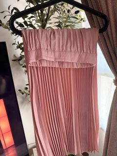 (Category: ) located in . Submitted by wardrobe__clearance (Listing ID 1422282088, Image 1). Description: .