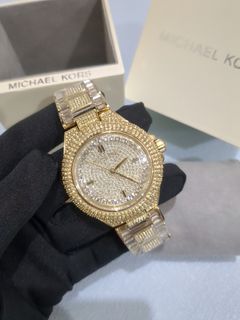 (Category: ) located in . Submitted by luxlahvu2017 (Listing ID 1422371820, Image 1). Description: .