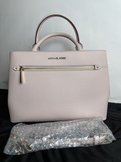 (Category: ) located in . Submitted by preloved500 (Listing ID 1422293779, Image 1). Description: .