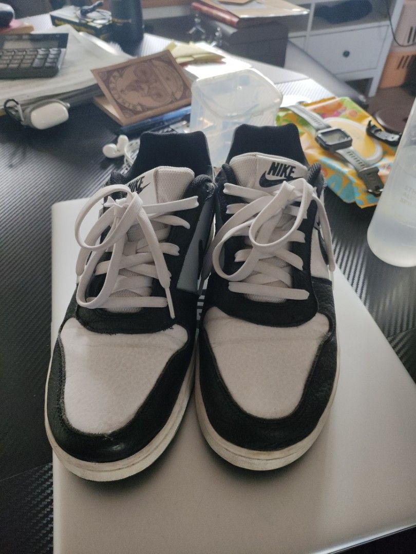 Nike Ebernon (Category: Sneakers) located in Quezon City. Submitted by wardaddy0418 (Listing ID 1422294863, Image 2). Description: - Black and white colorway - US size 8.5 - White upper with black accents - Nike swoosh detail - Classic design - Nike logo on tongue and heel mop: gcash or bpi ship through lalamove or grab sf will be shouldered by the buyer.