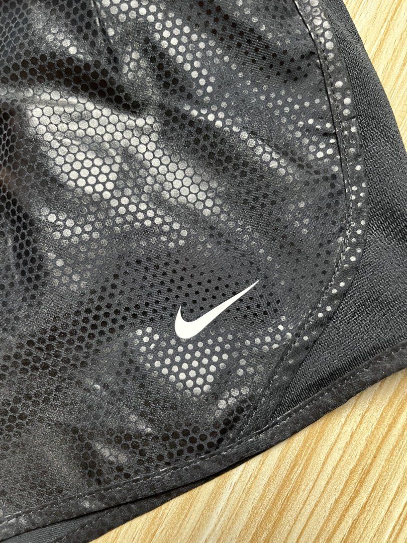 Nike Running Shorts - Black - Youth (Category: Shorts) located in Davao. Submitted by repeats.exe (Listing ID 1422356599, Image 3). Description: Size: Medium (22-24) Length: 10 inches Leg opening: 11 inches Condition: Like New Issue: None Direct Message To Purchase.📩.