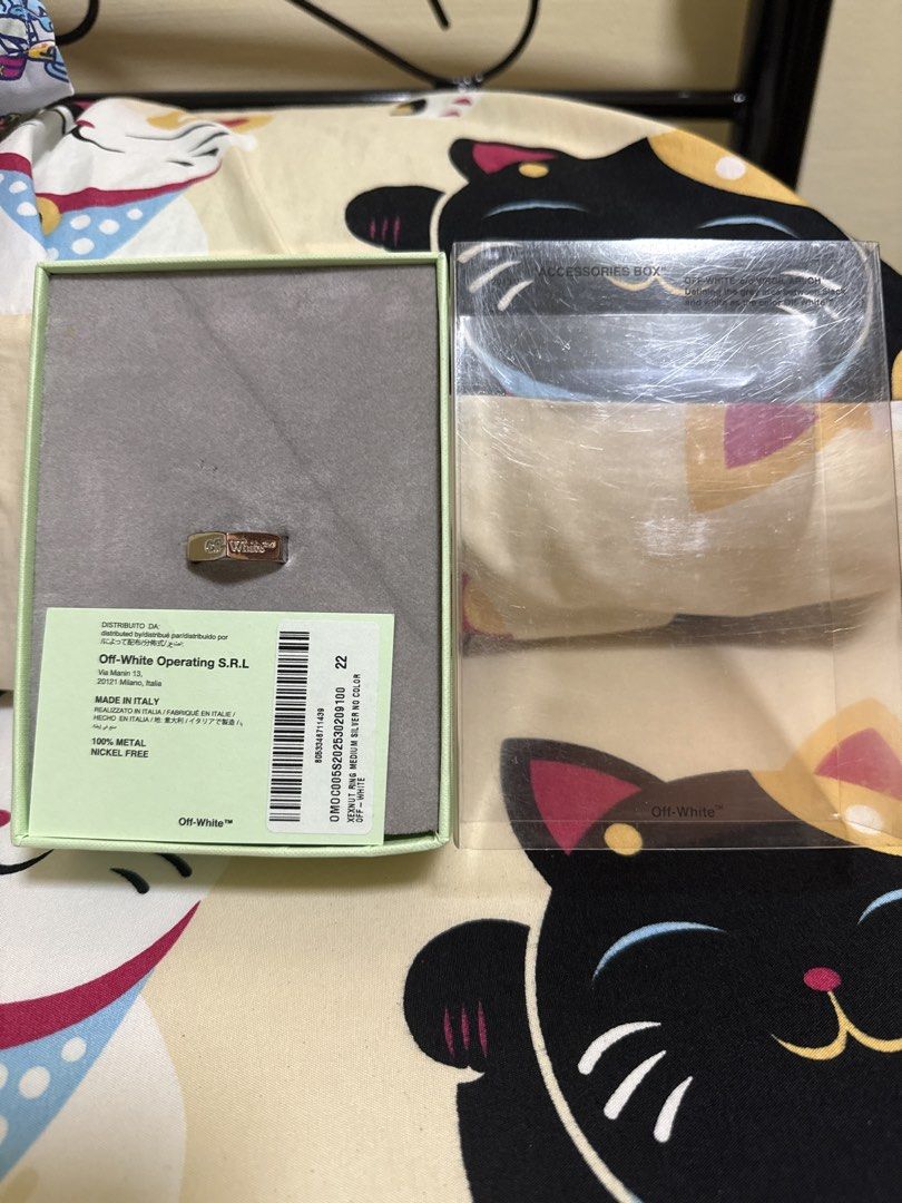 Off-White hexanut Ring (Category: Accessories) located in Singapore. Submitted by stradalin (Listing ID 1422310998, Image 1). Description: - Silver color - Comes with original box and packaging - Made in Italy - 100% metal and nickel-free - Stylish accessory - Abit of tarnish due to wear.