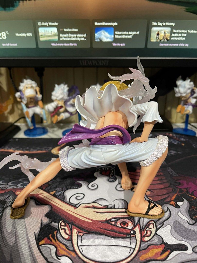 One Piece Gear 5 Luffy Figure (Category: Figurines & Statues) located in Manila. Submitted by imeejoy07 (Listing ID 1422367939, Image 3). Description: - Gear 5 Luffy figure - Features Luffy in his iconic Gear 5 form - Includes straw hat and white clothing - Dynamic pose with translucent effects - Perfect for One Piece collectors.
