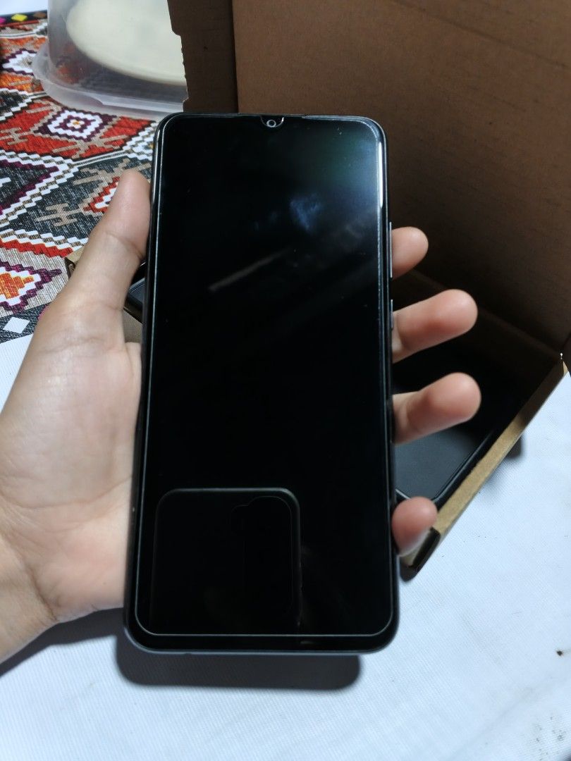 OPPO phone (Category: OPPO) located in Manila. Submitted by mncfuturea99126 (Listing ID 1422348769, Image 3). Description: - OPPO A16 phone - Black color - Modern design - Meetup available near area.