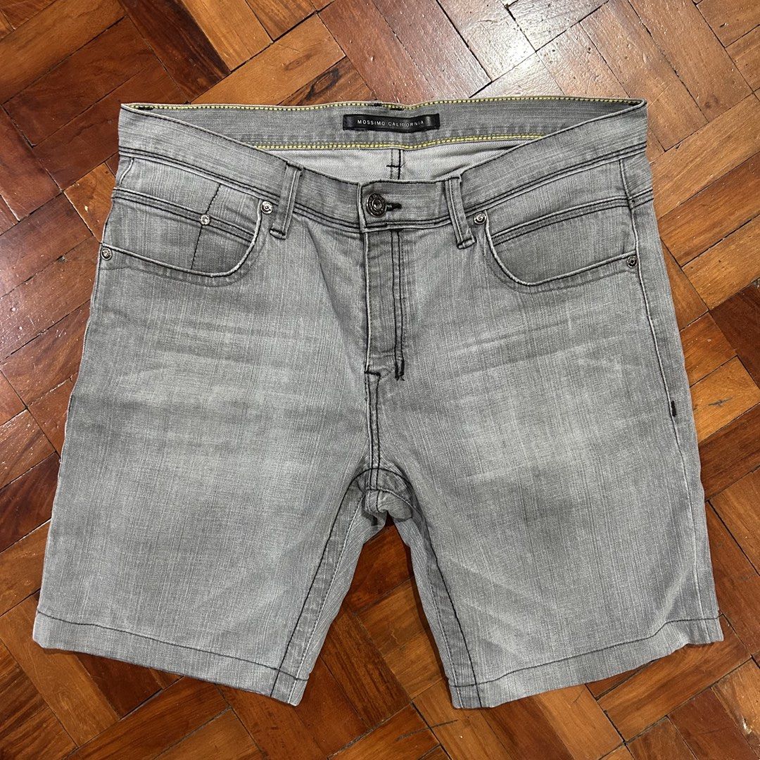 Original Mossimo Gray Jorts (Category: Shorts) located in Quezon City. Submitted by fishballer9000 (Listing ID 1422346225, Image 1). Description: 🦍 Mossimo Gray Jorts with yellow stitching ! size: fits L-XL, 33-34 inches waistline.