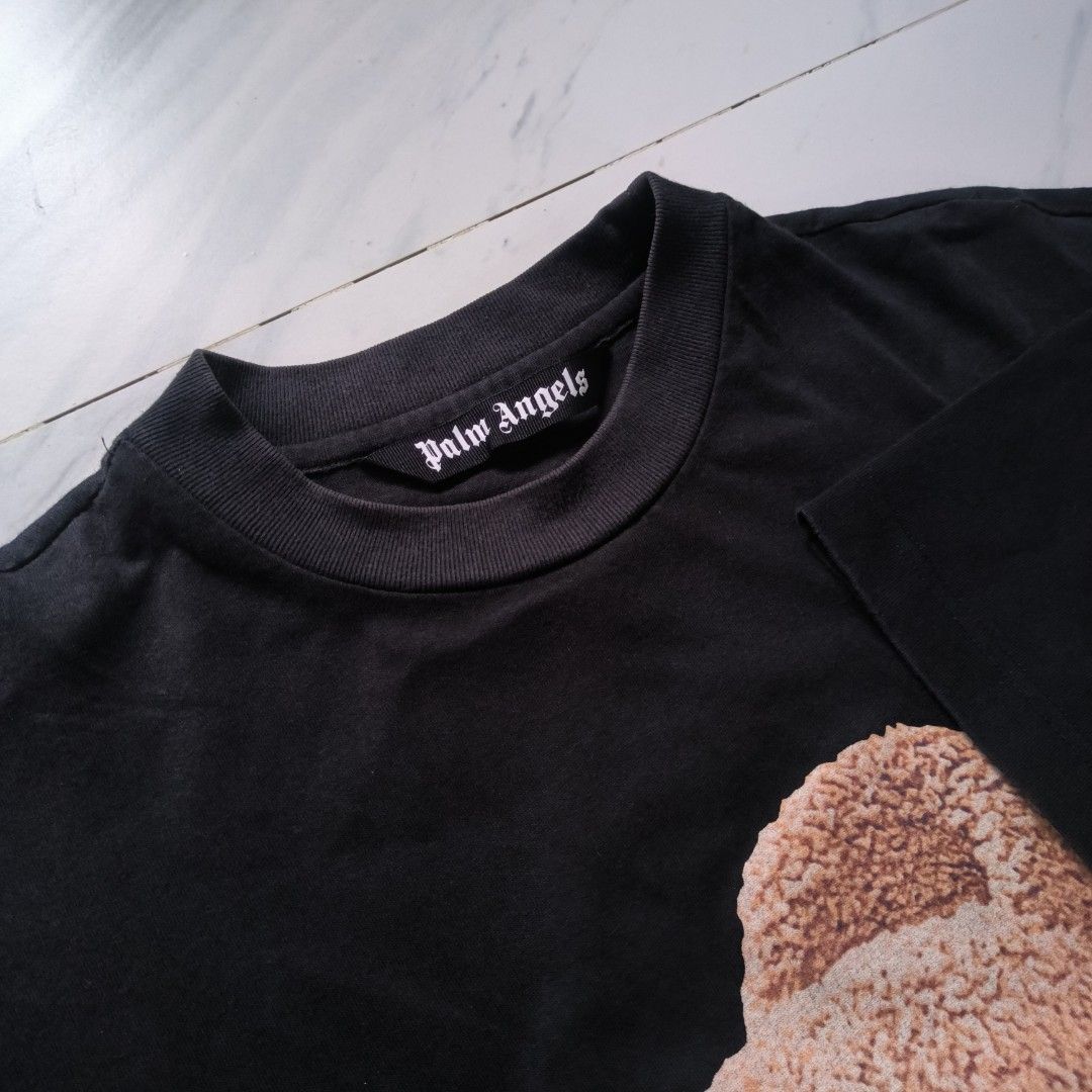 Palm Angels Big Bear Oversized T Shirt (Category: Tshirts & Polo Shirts ) located in Las Pinas. Submitted by __snow (Listing ID 1422307644, Image 3). Description: •AVAILABLE• Palm Angels Big Bear Over Sized T-Shirt Dimes by Inches (laid flat) Width: 23.5 (pit to pit) Length: 28 Color rate: 9/10 Color may vary due to lighting Issue back crack print but it goes with style •Payment Method: Gcash Delivery Options (Shipping shoulder by buyer) J&T Expr